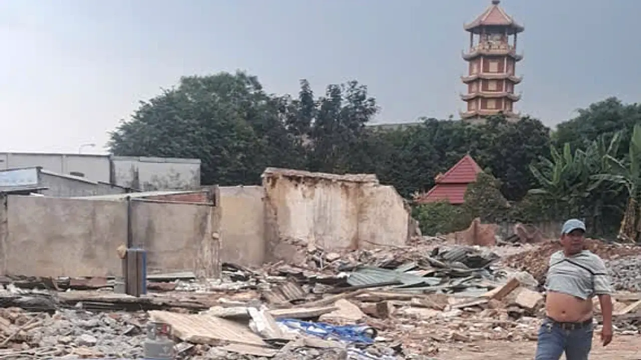 San lấp mặt bằng – công trình đã được dọn dẹp sạch chuẩn bị bàn giao.